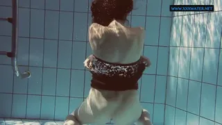 Lastova Flashy Underwater Sex Scene