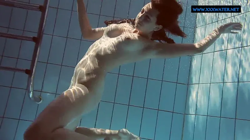 Lastova Sensual Underwater Striptease