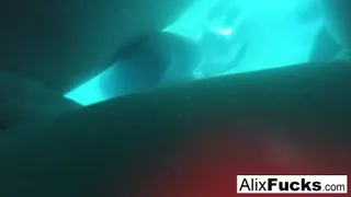 Hidden-Cam: Sizzling Underwater Lesbian Orgasm