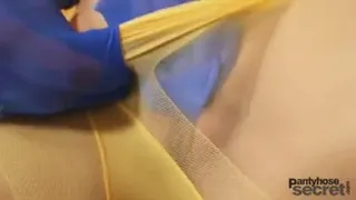 Blue/Yellow Pantyhose Solo Performance