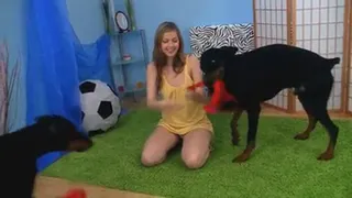 Teen Spunky Bee's Doggystyle Fun