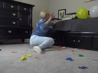 Balloon Popping with MILF Roxie Rae - NSFW