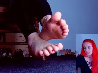 Footjob by Mistressinni - 30+ Min Barefoot Streaming Record